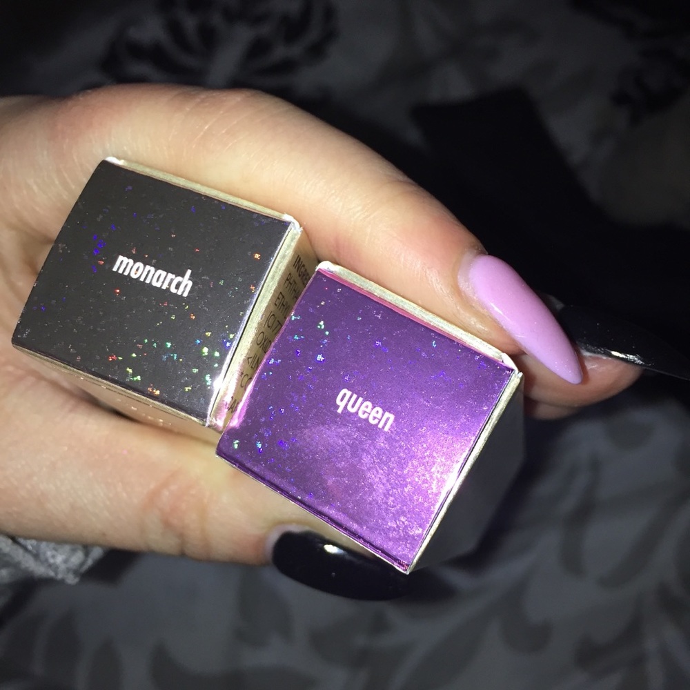 Stila Glitter and Glow Highlighter